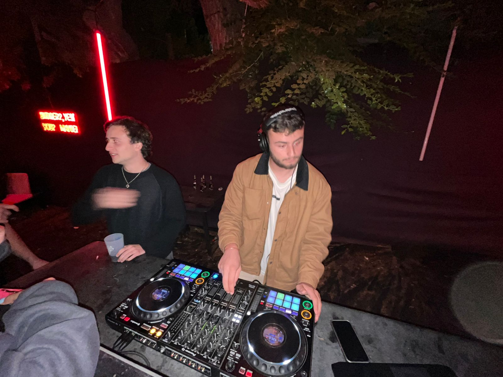 DJ Stranger en evento